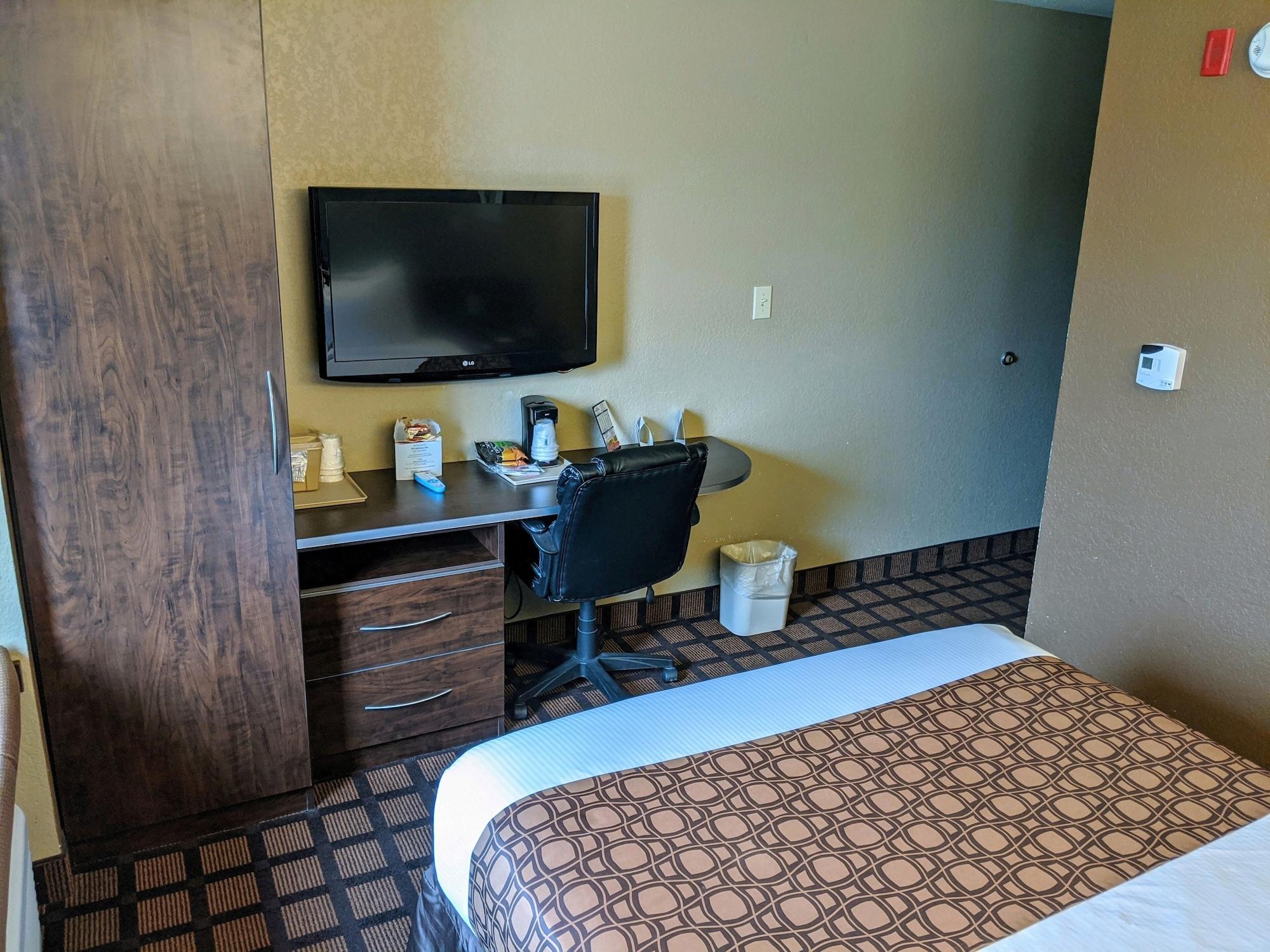 Microtel Inn And Suites Montgomery Exteriör bild